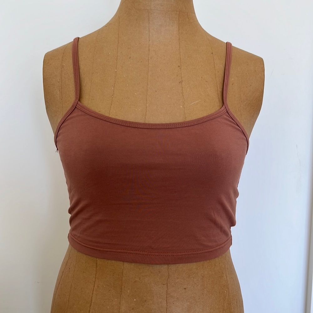 Brown tank top with adjustable straps